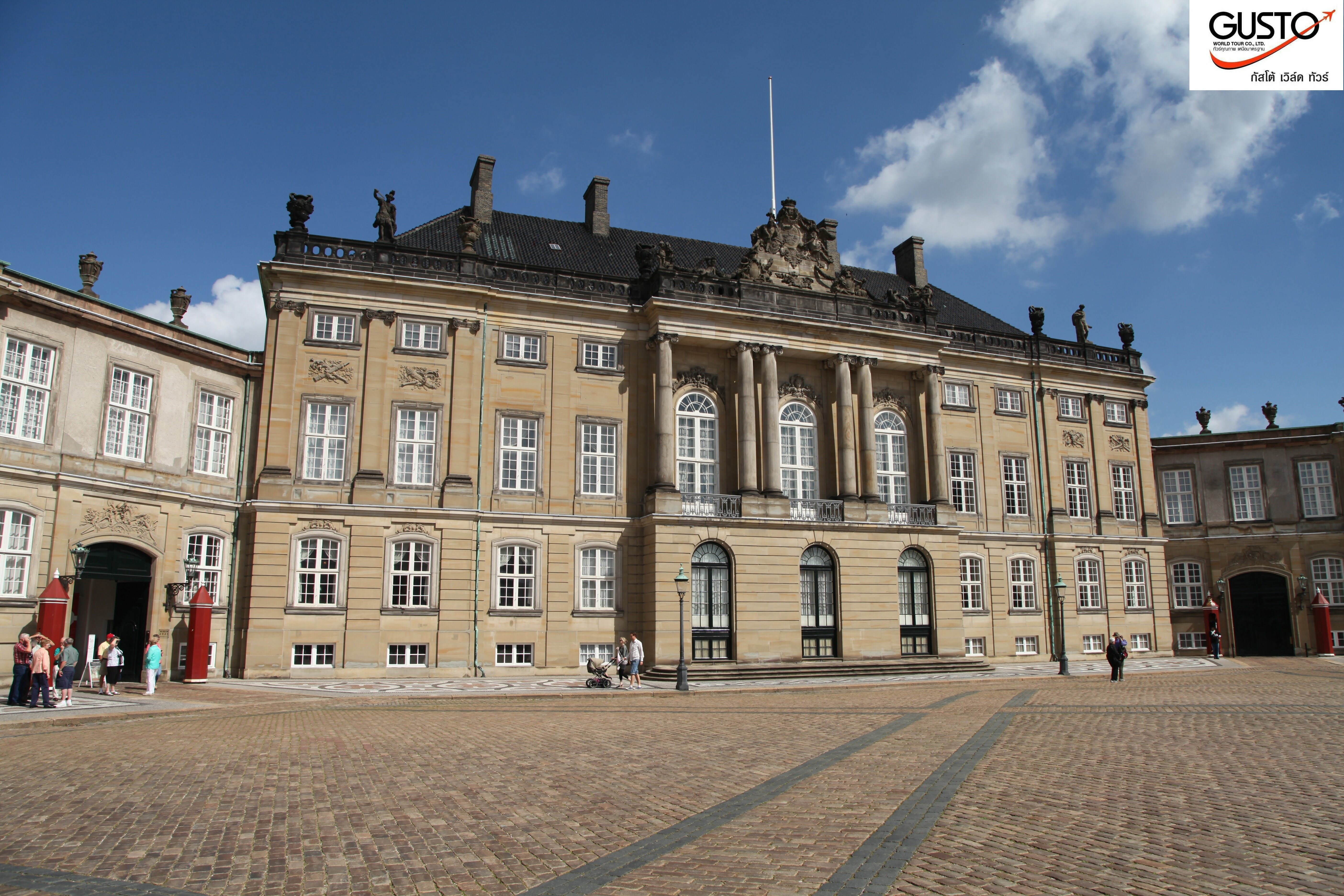 amalienborg-palace-954884